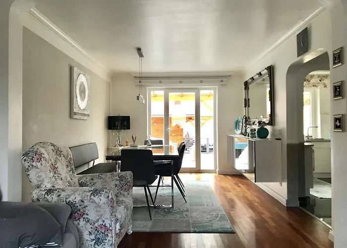 Apartment Comfort Close To Exhibition