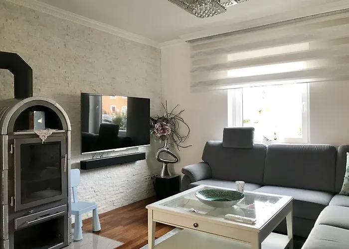 Comfort Close To Exhibition Apartment